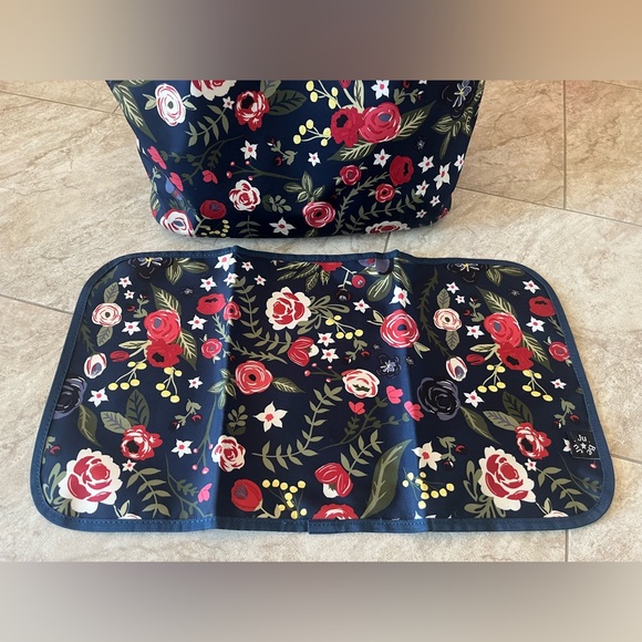 JuJuBe Encore Tote Diaper Bag- Midnight Posy - Picture 3 of 14